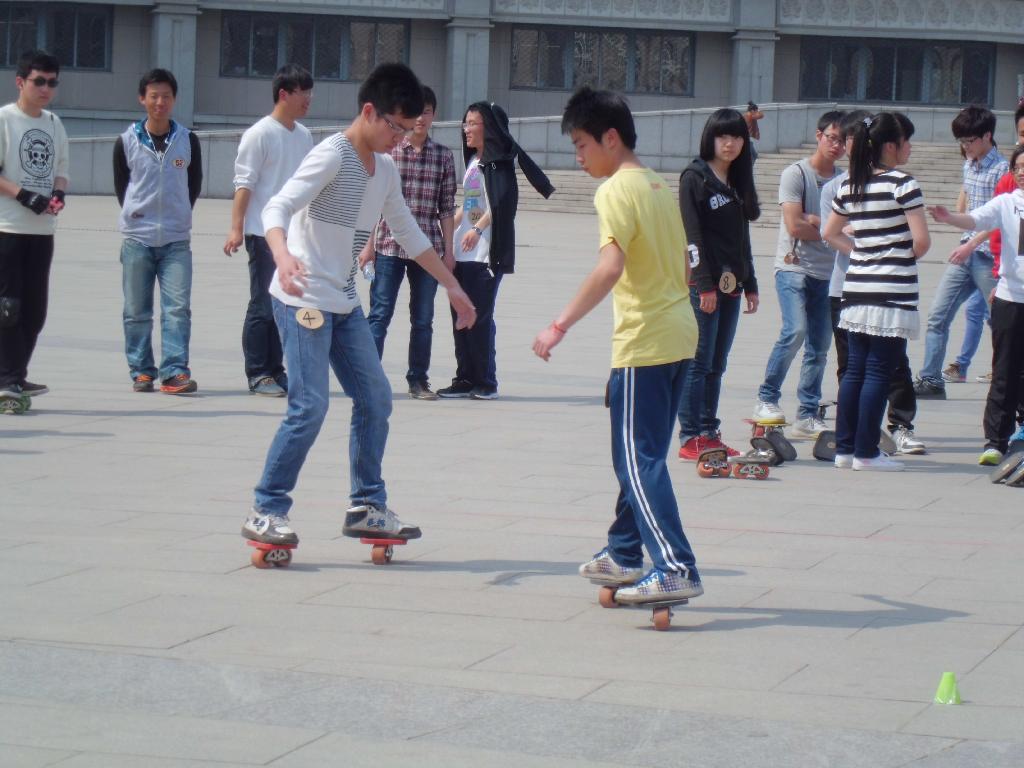 化学化工与环境学部“漂出希望 追逐梦想”喜迎全运之漂移板大赛圆满落幕-辽宁石油化工大学